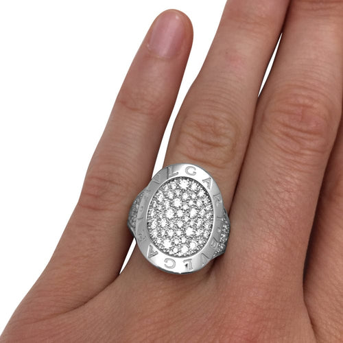 Bague 53 Bague en or blanc Bulgari modèle "Bulgari Bulgari", diamants. 58 Facettes 27759