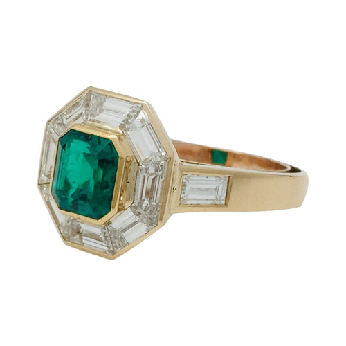 Bague 58 Bague Mellerio en or jaune, émeraude et diamants. 58 Facettes 29028-1