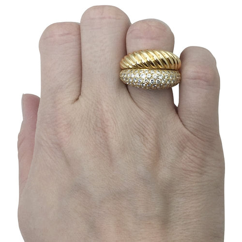 Bague 49 Bague OJ Perrin, "Verona", double jonc en or jaune et brillants. 58 Facettes 26778-1
