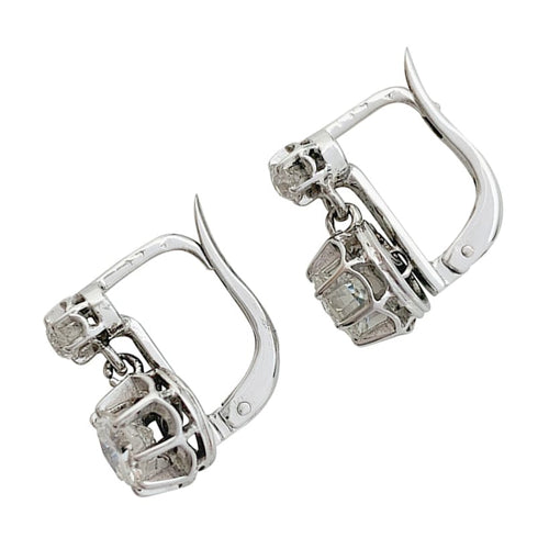 Boucles d'oreilles Dormeuses en platine et diamants. 58 Facettes 30176