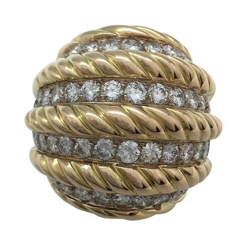 Bague 56 Importante bague dôme en or jaune, diamants. 58 Facettes 27665