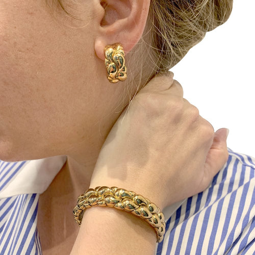 Boucles d'oreilles Créoles Chopard, modèle "Casmir", 2 ors. 58 Facettes 30032
