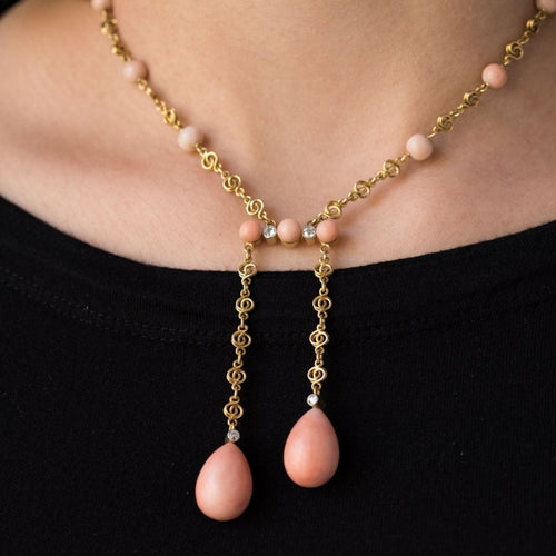 Collier Collier ancien négligé corail peau d'ange et diamants 58 Facettes 17-285