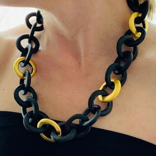 Collier Collier cercles d'ébène et feuille d'or 58 Facettes EBEC3