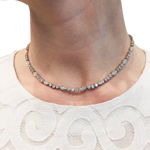 Collier Collier Cartier "Dentelle" en platine, or blanc et diamants. 58 Facettes 29275