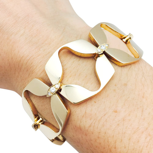Bracelet Bracelet en or jaune et diamants, 1970. 58 Facettes 27954