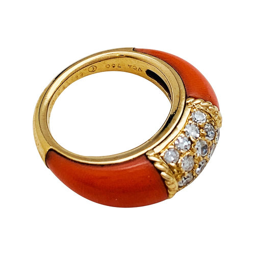 Bague 47 Bague Van Cleef et Arpels "Philippine" en or jaune, corail rose et diamants. 58 Facettes 30228
