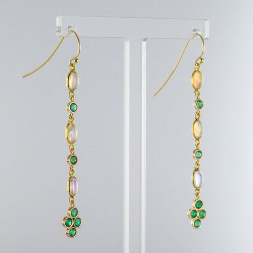 Boucles d'oreilles Boucles d'oreilles émeraudes et opales 58 Facettes 19-353
