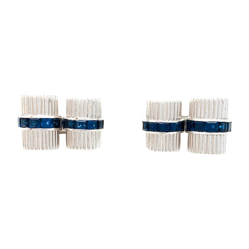 Boutons de manchette Boutons de manchette Van Cleef & Arpels en platine et saphirs. 58 Facettes 29975