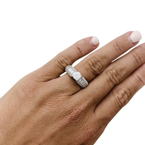 Bague 57 Bague diamant 0,70 carat en or blanc. 58 Facettes 30445
