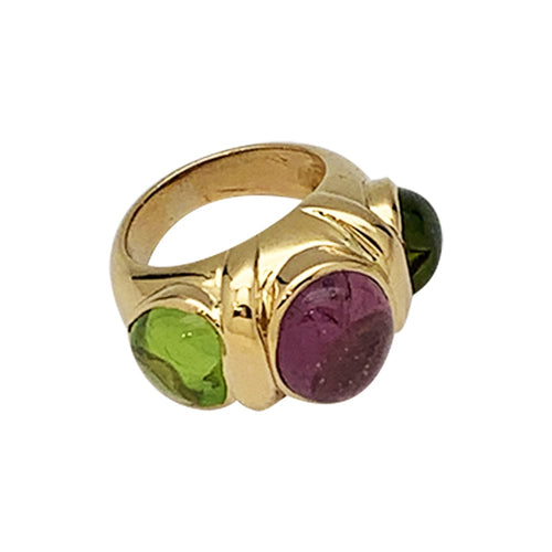 Bague 51 Bague en or jaune tourmaline et péridots. 58 Facettes 30216