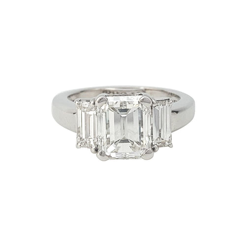 Bague 50 Solitaire en or blanc, diamant taille émeraude 3 carats. 58 Facettes 29735