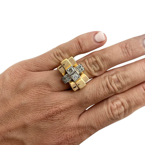 Bague 56 Bague tank en or jaune platine et diamants. 58 Facettes 30581