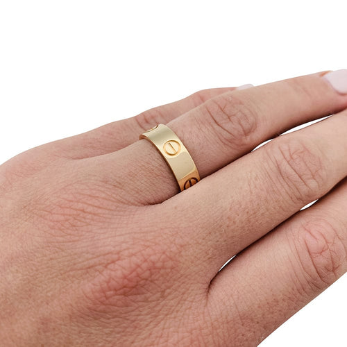 Bague 53 Bague Cartier modèle "Love" en or jaune. 58 Facettes 30001