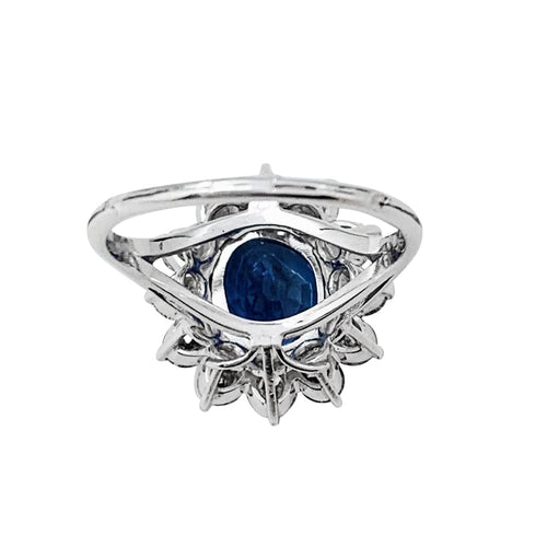 Bague 56 Bague Marguerite Saphir 7.16 ct, or blanc et diamants. 58 Facettes 30259