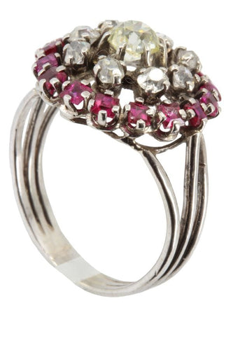 Bague Bague rubis et diamants années 70' 58 Facettes 18611